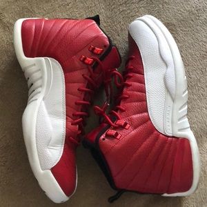 Air Jordan 12 retro “Gym Red”